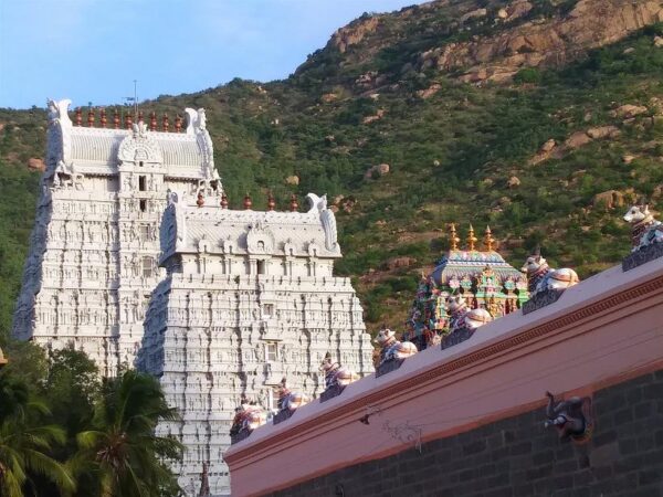 arunachaleshwara temple in south india